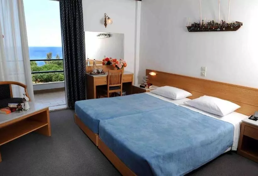 オーシャンビュークラシックルーム, Delfinia Hotel & Bungalows
