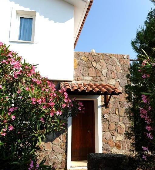 Бунгало Стандарт Вид на Сад, Delfinia Hotel & Bungalows