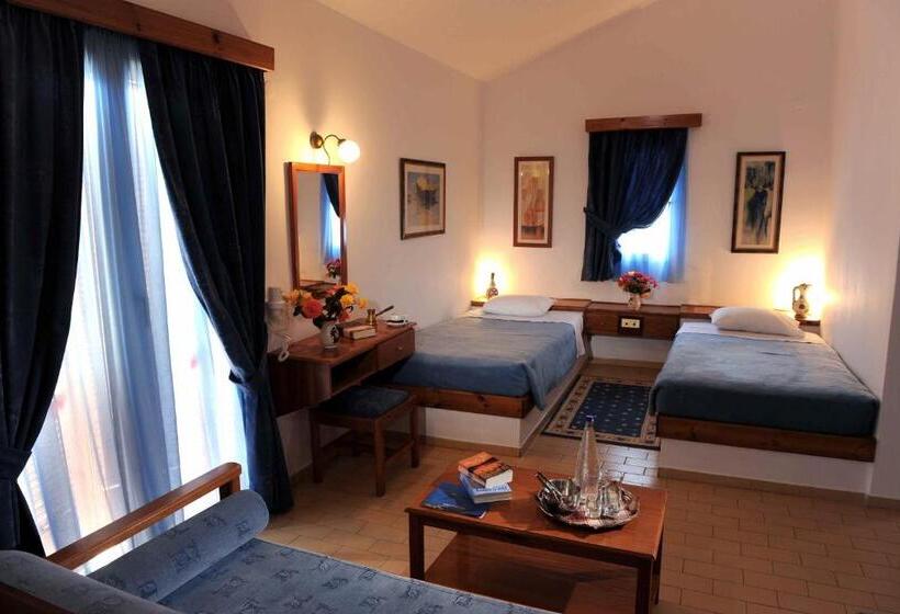 بنغل سوبيريور مطل على البحر, Delfinia Hotel & Bungalows