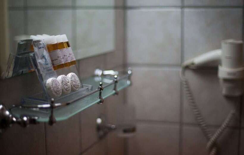 Номер Стандарт Трехместный, Achillion