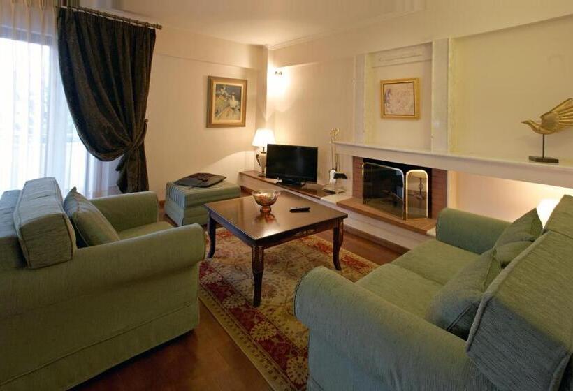 Полулюкс, Aeton Melathron