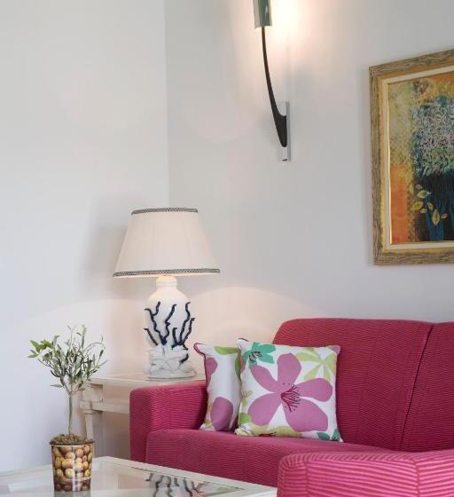 Полулюкс Вид на Бассейн, Arte & Mare Elia Luxury Suites And Villas
