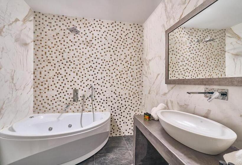 Вилла 3 Спальни, Arte & Mare Elia Luxury Suites And Villas