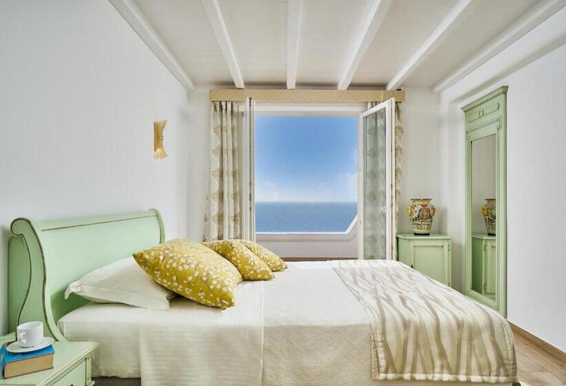 带5个卧室的别墅, Arte & Mare Elia Luxury Suites And Villas