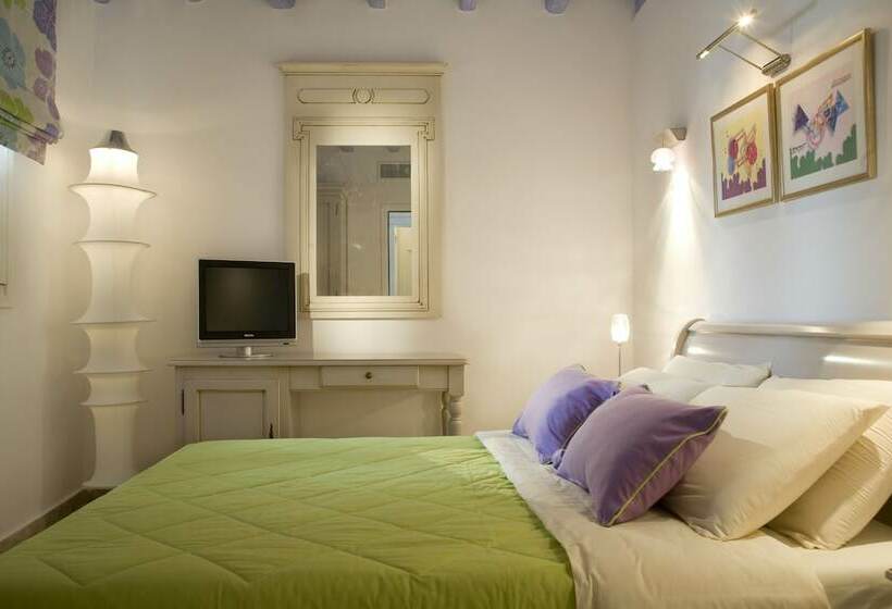 小型套房带泳池景, Arte & Mare Elia Luxury Suites And Villas