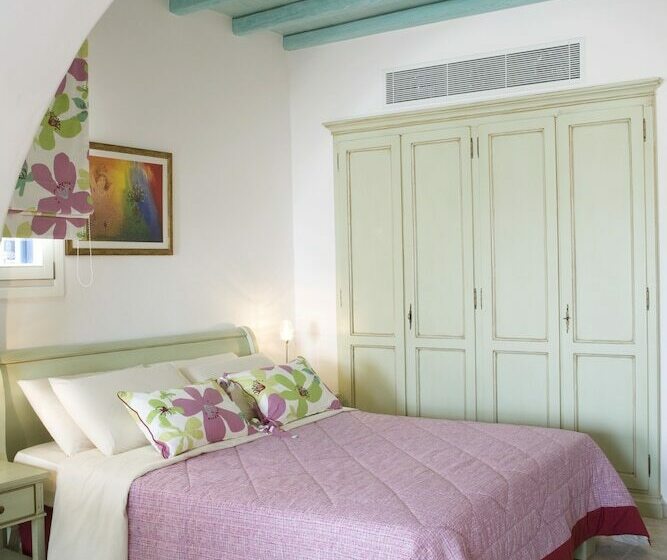 小型套房带泳池景, Arte & Mare Elia Luxury Suites And Villas