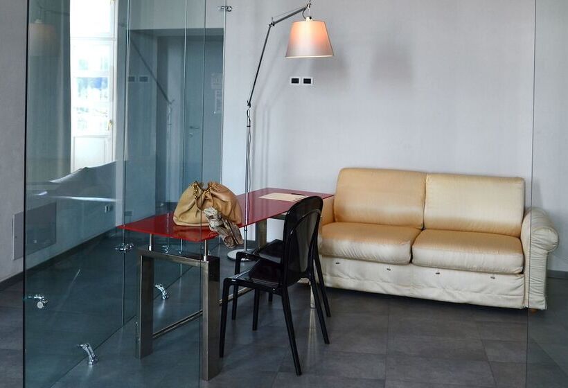 キングサイズベッドのスイートルーム, Castello Di Montaldo Torino