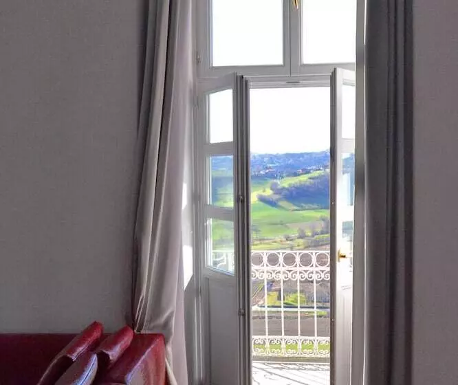 キングサイズベッドのスイートルーム, Castello Di Montaldo Torino
