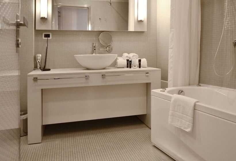 キングサイズベッドのスイートルーム, Castello Di Montaldo Torino