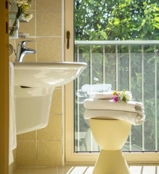 غرفة قياسية, Fattoria Di Magliano Winery