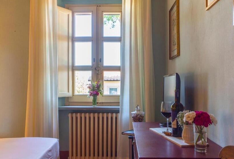 غرفة أساسية, Fattoria Di Magliano Winery