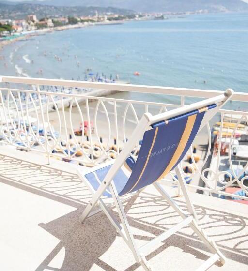 חדר משפחתי נוף לים, Golfo E Palme