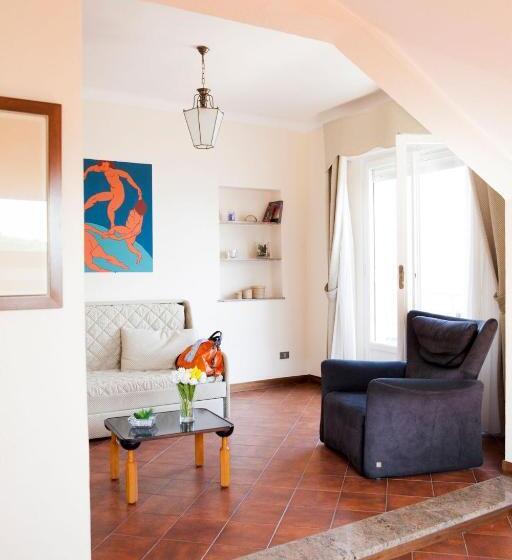 סוויטת ג'וניור נוף לים, Golfo E Palme