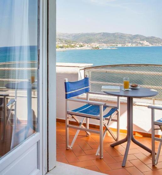 סוויטת ג'וניור נוף לים, Golfo E Palme