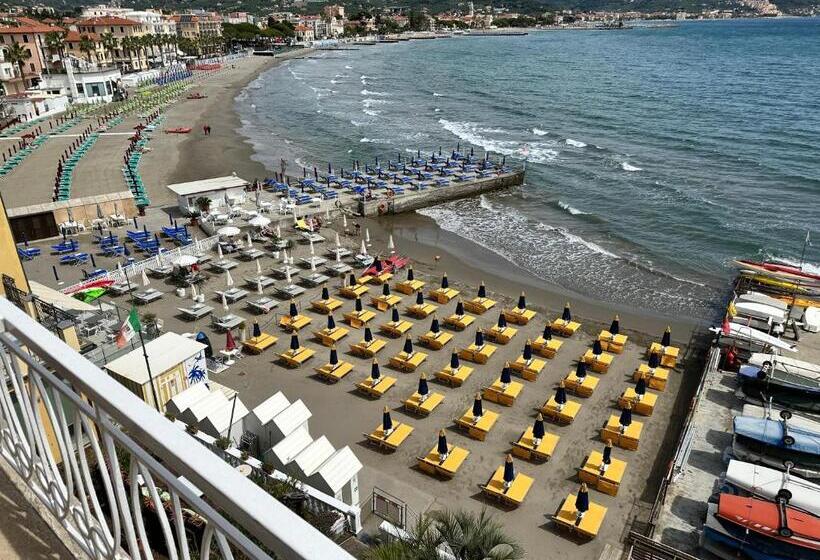 חדר סטנדרט נוף לים, Golfo E Palme