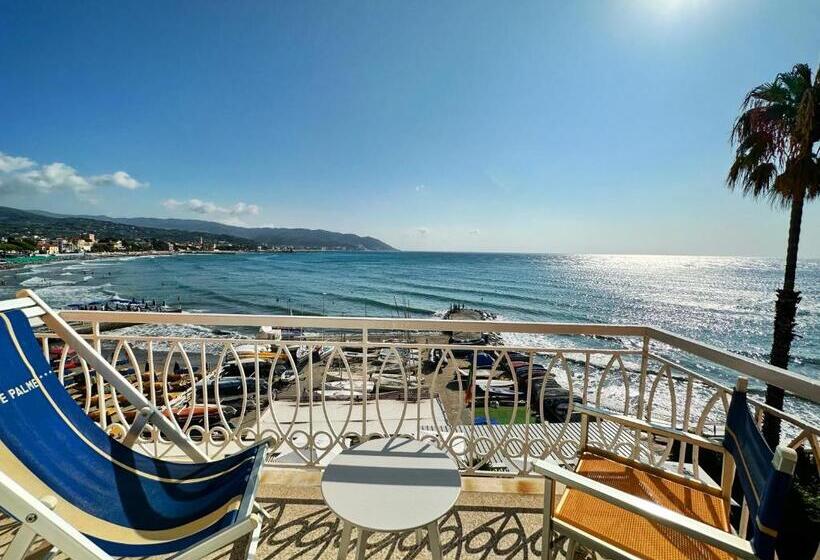 חדר דלוקס נוף לים, Golfo E Palme