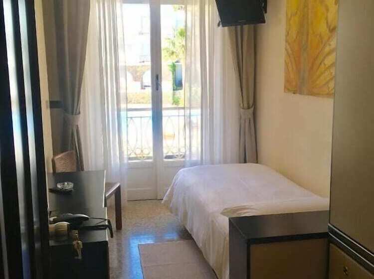 חדר סטנדרט יחיד עם נוף, Golfo E Palme