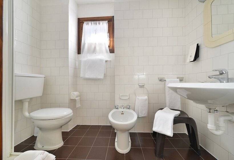 اتاق راحتی سه تخته, Margherita