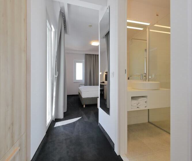 带阳台精选间, Mediteran