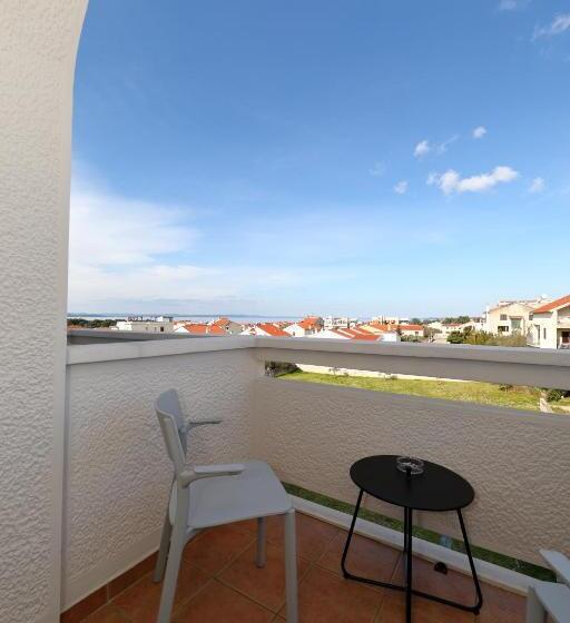 Comfort room with balcony, Mediteran