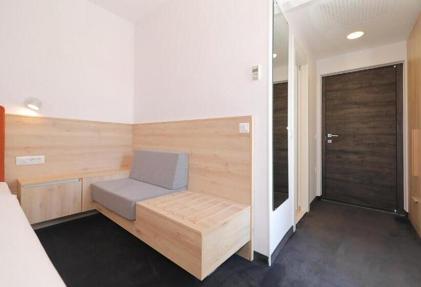 带阳台精选间, Mediteran