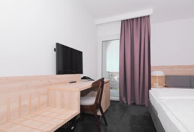 带阳台精选间, Mediteran