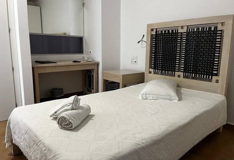 اتاق استاندارد یک نفره, Nefeli