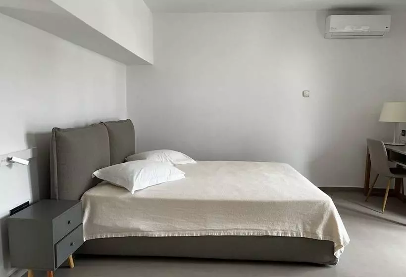 Chambre Standard, Nefeli