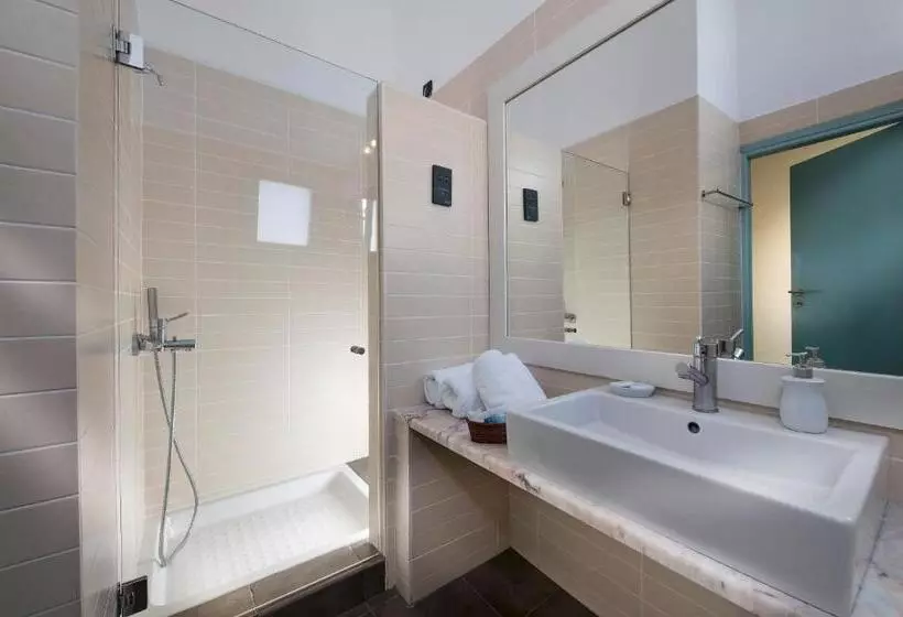 Chambre Standard, Nefeli