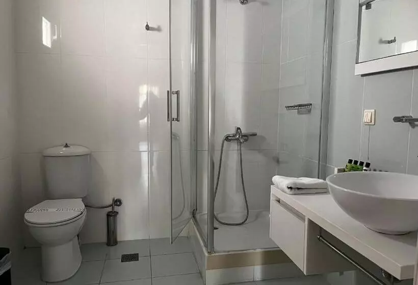 Chambre Triple Deluxe, Nefeli
