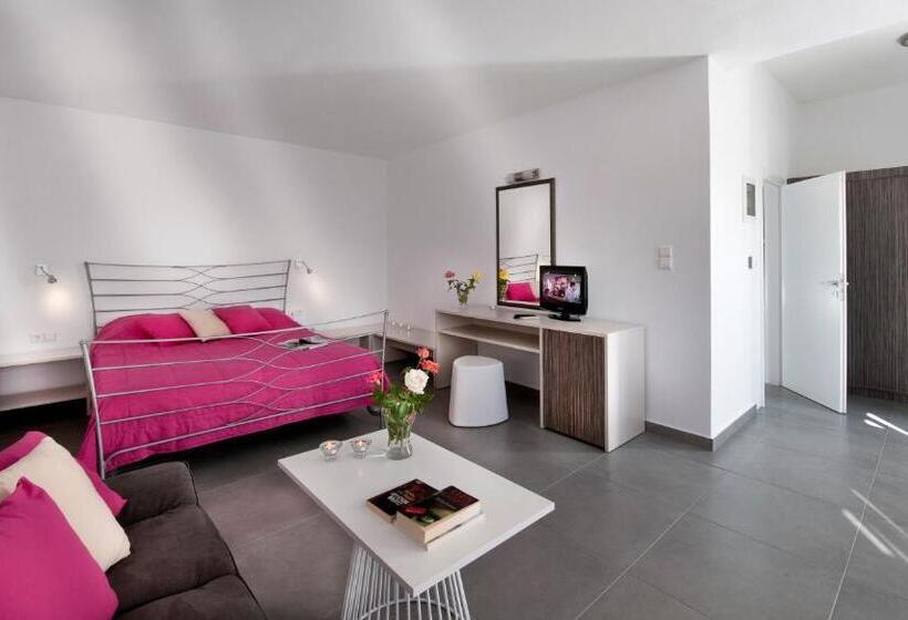 اتاق لوکس سه تخته, Nefeli