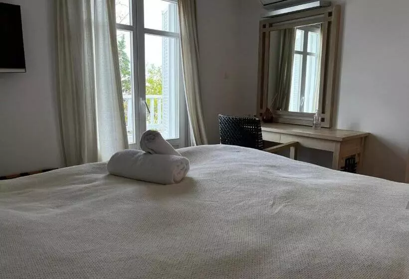 Chambre Standard, Nefeli
