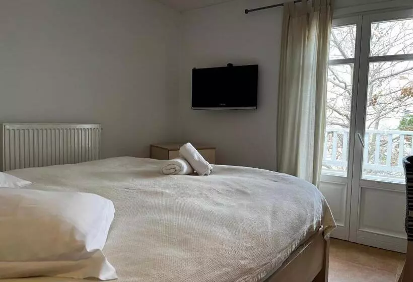 Chambre Standard, Nefeli