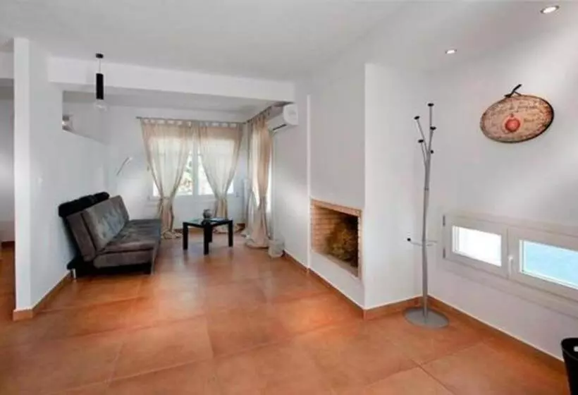 Suite avec Piscina, Nefeli