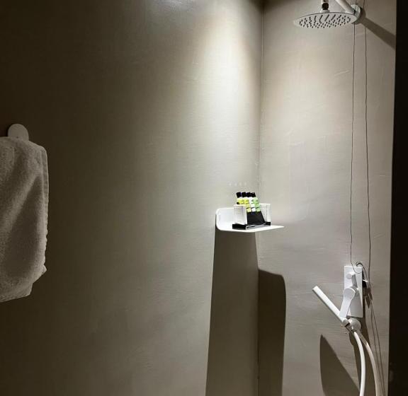 سوییت جونیور, Nefeli