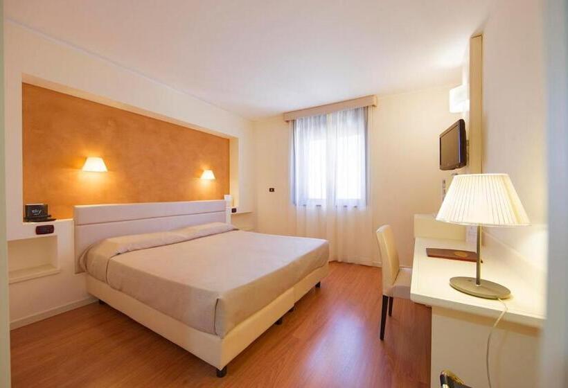 חדר סטנדרט, Orientale