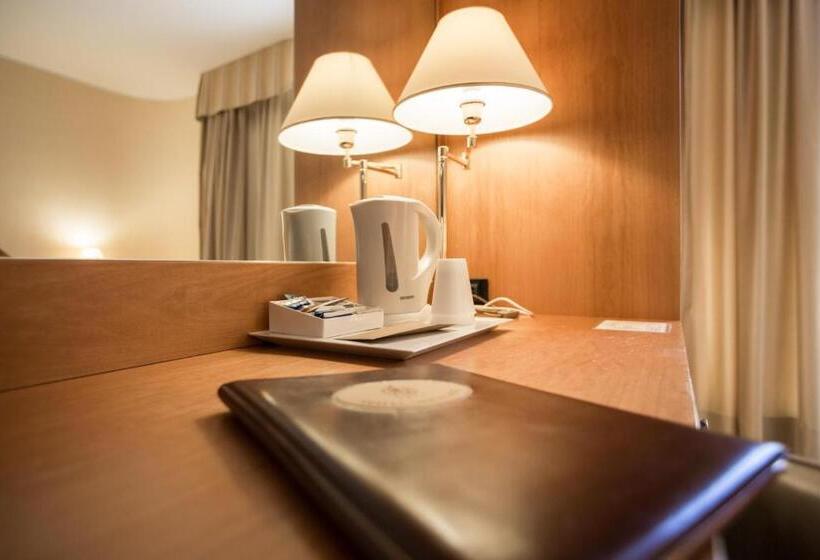 חדר סופריור, Orientale