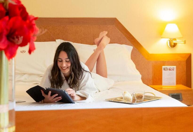 חדר סופריור, Orientale