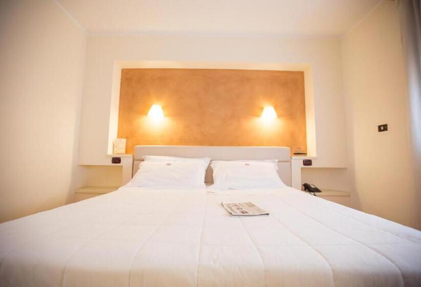 חדר דלוקס יחיד, Orientale