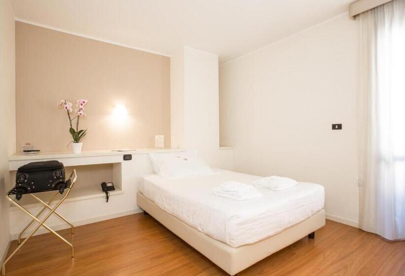 חדר דלוקס יחיד, Orientale