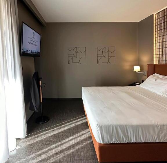 סוויטה עם מרפסת, Orientale