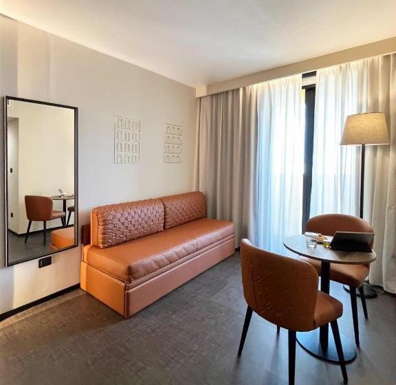 סוויטה עם מרפסת, Orientale