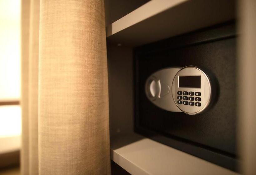 סוויטה עם ג'קוזי, Orientale