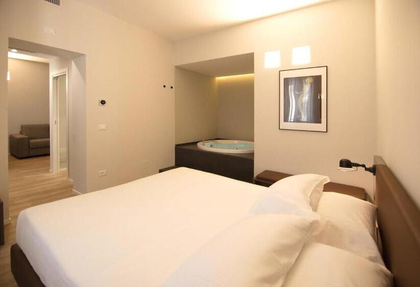 סוויטה עם ג'קוזי, Orientale