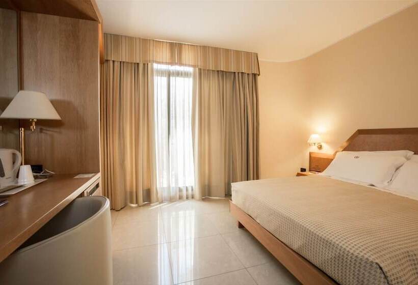 חדר סופריור, Orientale