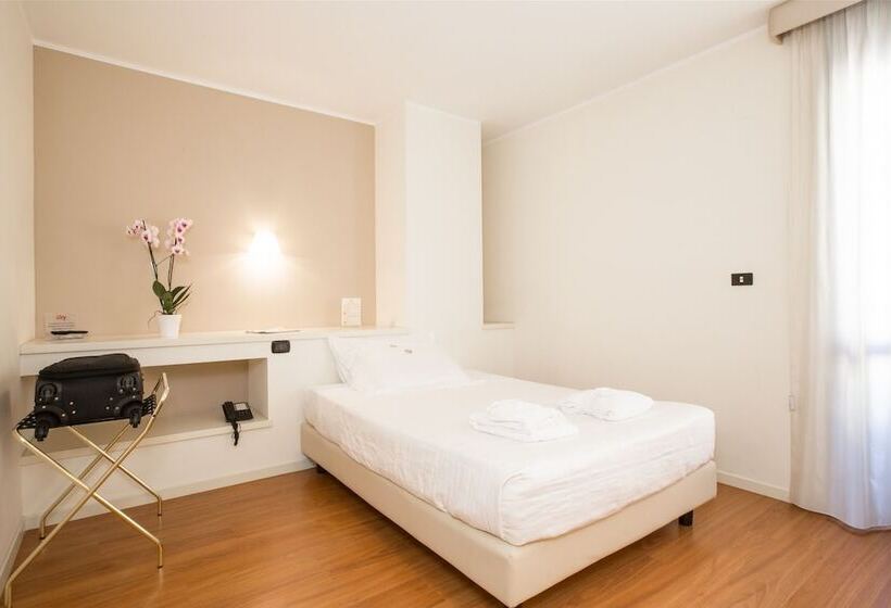 חדר דלוקס יחיד, Orientale