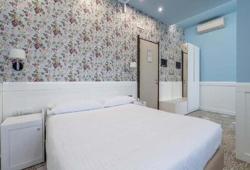 Номер Deluxe, Palace