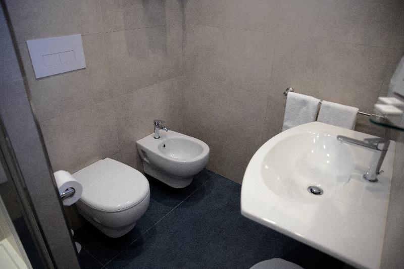 Номер Стандарт, Palace