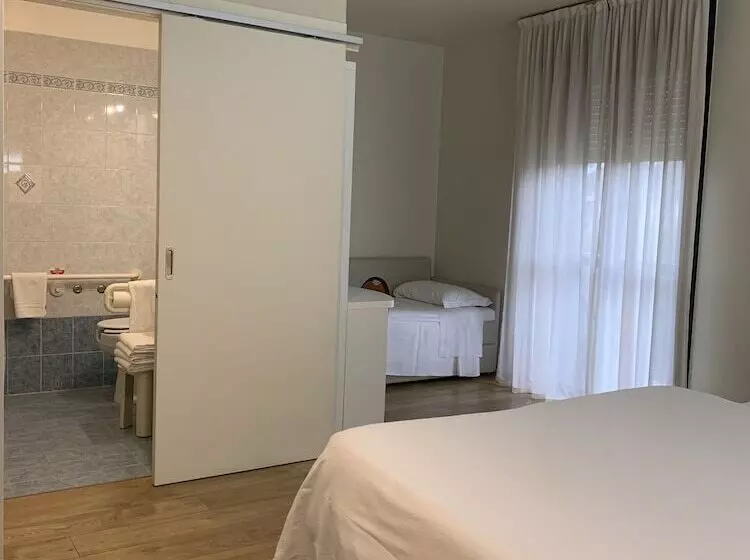 スタンダード４人部屋, Parigi 2 & Spa