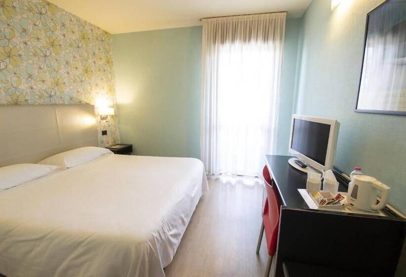 Номер Стандарт, Parigi 2 & Spa